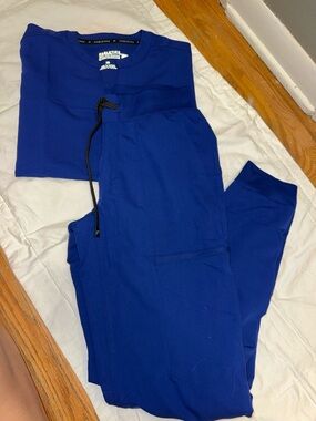 Fabletics Royal Blue Women's Jogger Set